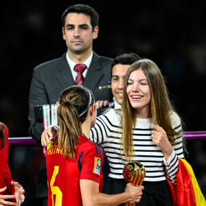 La reine Letizia d’Espagne et l'infante Sofia d'Espagne assistent à la victoire de l'équipe espagnole face à l'Angleterre (1 - 0) lors de la Coupe du monde féminine de football (FIFA) à Sydney, le 20 août 2023.