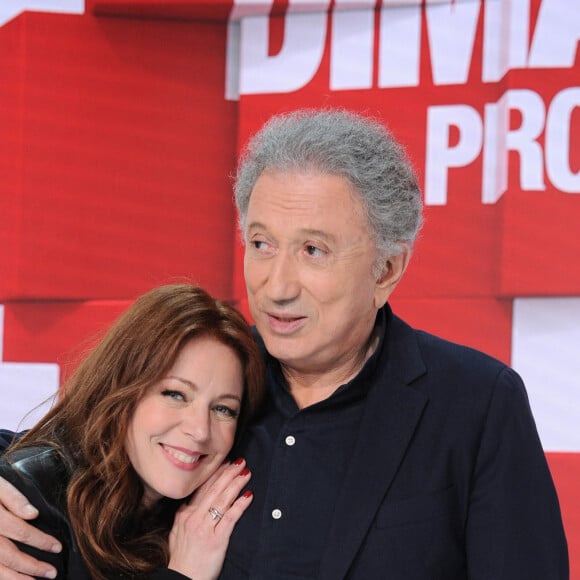 Exclusif - Isabelle Boulay et Michel Drucker - Enregistrement de l'émission "Vivement Dimanche prochain" présentée par M.Drucker et diffusée le 24 avril sur France 2.