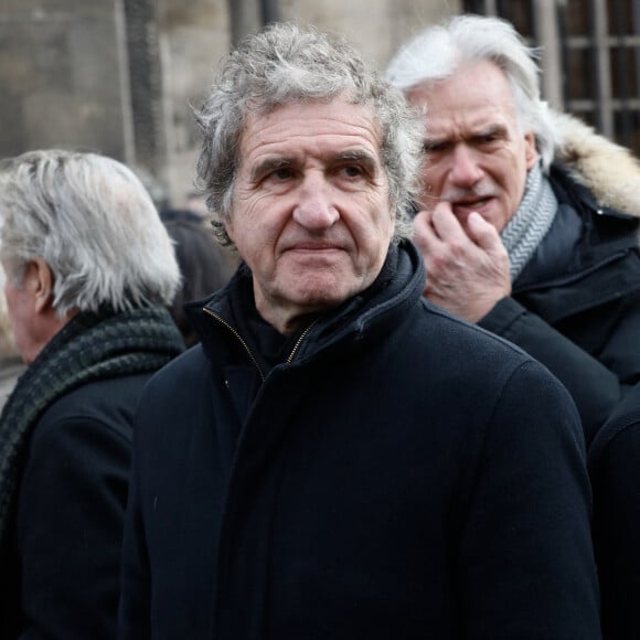 Mais ils n'avaient pas la même mère.
Gérard Leclerc - Sorties des obsèques de Philippe Tesson en l'église Saint-Germain des-Prés à Paris le 10 février 2023. © Christophe Clovis / Bestimage