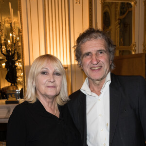 Gérard Leclerc et sa femme Julie - Remise de décorations au ministère de la Culture à Paris le 30 octobre 2019. © Cyril Moreau/Bestimage