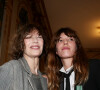 Jane Birkin a rendu son dernier souffle le 16 juillet 2023 à l'âge de 76 ans.
Rétro - La chanteuse et actrice Jane Birkin s'est éteinte à l'âge de 76 ans - Jane Birkin (invitee) et sa fille Lou Doillon Paris le 10 avril 2013 ©Dominique Jacovides / Bestimage