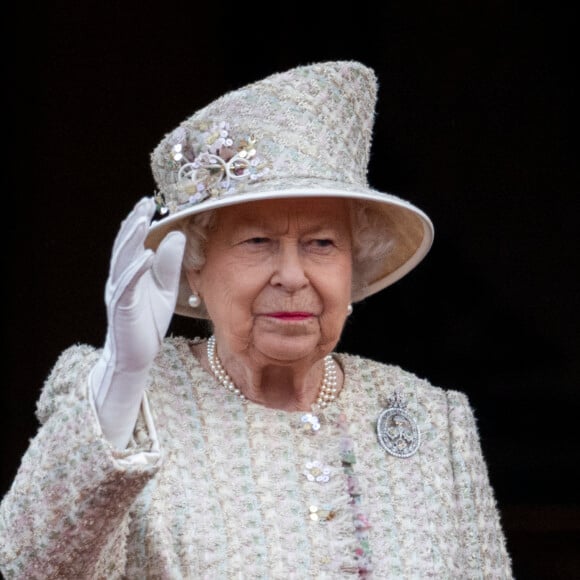 La reine Elizabeth II d'Angleterre - La famille royale au balcon du palais de Buckingham lors de la parade Trooping the Colour 2019, célébrant le 93ème anniversaire de la reine Elisabeth II, Londres, le 8 juin 2019.