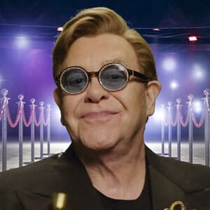 Elton John se met en scène sur les réseaux sociaux, notamment avec le premier concert de son ultime tournée "Farewell Yellow Brick Road" débutant à la Nouvelle Orléans. Le 21 janvier 2022. 