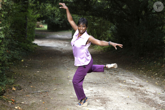 Elle était à Chanceaux-Près-Loches, à la 5e édition des écrivains chez Gonzague Saint-Bris.
Surya Bonaly - 5ème édition des écrivains chez Gonzague Saint Bris à Chanceaux-Près-Loches le 27 aout 2023. © Cédric Perrin/Bestimage