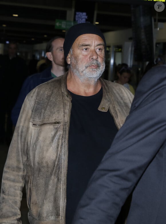 Luc Besson et Virginie Besson-Silla - Les célébrités arrivent à l'aéroport de Nice, à la veille du 76ème festival international du film de Cannes (16 - 27 mai 2023), le 15 mai 2023.