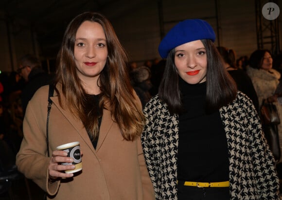 Ginger Romàn et sa soeur Simone Ringer - People au défilé de mode "Kenzo", collection Hommes Automne-Hiver 20177/20178 au Paris Event Center à Paris Le 22 janvier 2017 © CVS / Veeren / Bestimage 