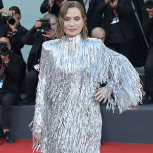 Isabelle Huppert était scintillante
Première du film "Maestro" lors du 80ème festival international du film de Venise, La Mostra