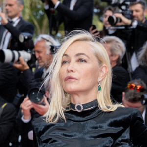 Emmanuelle Béart - Montée des marches du film « L’Innocent » lors du 75ème Festival International du Film de Cannes. Le 24 mai 2022 © Olivier Borde / Bestimage