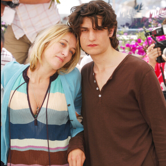 A savoir Louis Garrel.
Valeria Bruni-Tedeschi et Louis Garrel.