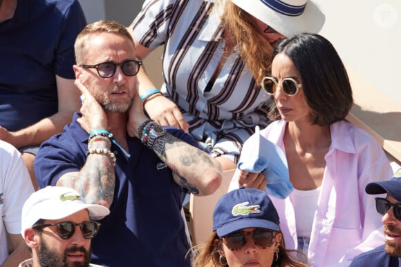 Philippe Caverivière et sa femme Sarah en tribunes lors des Internationaux de France de tennis de Roland Garros 2023, à Paris, France, le 5 juin 2023. © Cyril Moreau/Bestimage