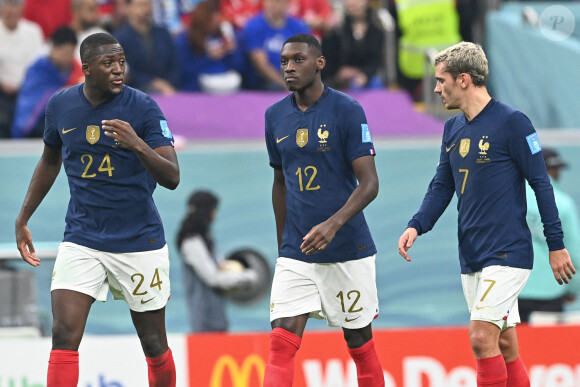 "C'est une blague j'espère", réagit Ibrahima Konaté en réaction à cette séquence
 
Ibrahima Konaté - Randal Kolo Muani au match de demi-finale opposant la France au Maroc lors de la Coupe du Monde 2022 au stade Al-Bayt, à Doha, Qatar, le 14 décembre 2022. La France a gagné 2-0. © Philippe Perusseau/Bestimage