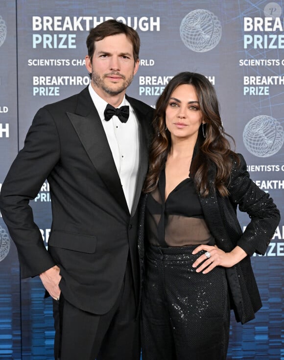Ashton Kutcher et Mila Kunis font scandale
Ashton Kutcher et Mila Kunis - Photocall du Prix Breakthrough 2023 à l'Academy Museum of Motion Pictures de Los Angeles. 