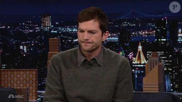 Grandement critiqués, Ashton Kutcher et Mila Kunis sont donc sortis du silence sur le compte Instagram de l'acteur 
Ashton Kutcher sur le plateau de l'émission "The Tonight Show Starring Jimmy Fallon" à New York, le 7 février 2023. 