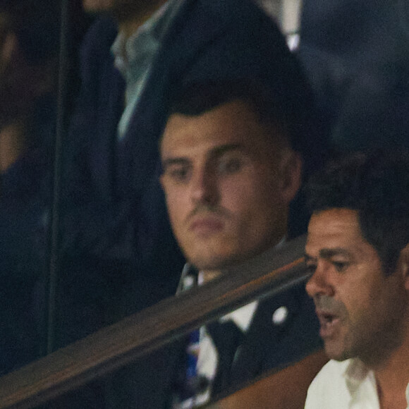 Jamel Debbouze dans les tribunes lors du match amical - France - Irlande (2-0) lors des matchs qualificatifs à l'Euro 2024 au Parc des Prince à Paris le 7 septembre 2023. © Cyril Moreau/Bestimage 