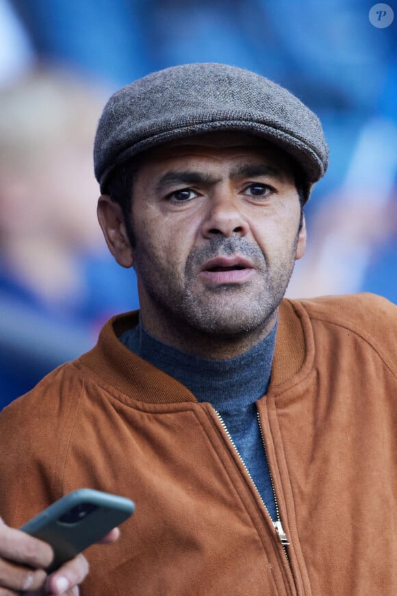 Jamel Debbouze en tribunes lors du match de football Ligue 1 Uber Eats opposant le Paris Saint-Germain (PSG) au Clermont Foot 63 au Parc des Princes à Paris, France, le 3 juin 2023. Clermont a gagné 3-2. © Cyril Moreau/Bestimage 