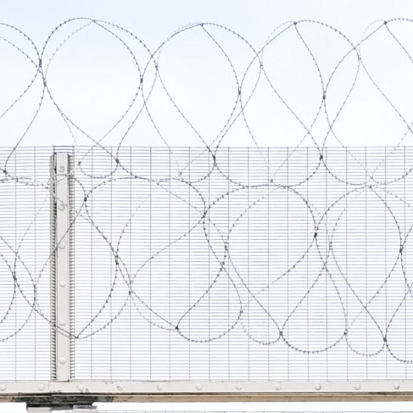 Catherine (Kate) Middleton, princesse de Galles, marraine du Forward Trust, visite la prison HMP High Down de Surrey, Royaume-Uni, le 12 septembre 2023, pour découvrir comment l'organisme caritatif aide les personnes impliquées dans le système de justice pénale à gérer et à se remettre de leur dépendance 