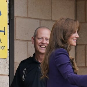 Catherine (Kate) Middleton, princesse de Galles, marraine du Forward Trust, visite la prison HMP High Down de Surrey, Royaume-Uni, le 12 septembre 2023, pour découvrir comment l'organisme caritatif aide les personnes impliquées dans le système de justice pénale à gérer et à se remettre de leur dépendance 