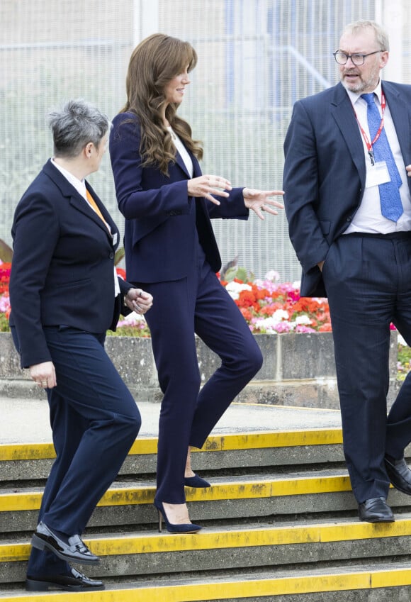 Catherine (Kate) Middleton, princesse de Galles, marraine du Forward Trust, visite la prison HMP High Down de Surrey, Royaume-Uni, le 12 septembre 2023, pour découvrir comment l'organisme caritatif aide les personnes impliquées dans le système de justice pénale à gérer et à se remettre de leur dépendance