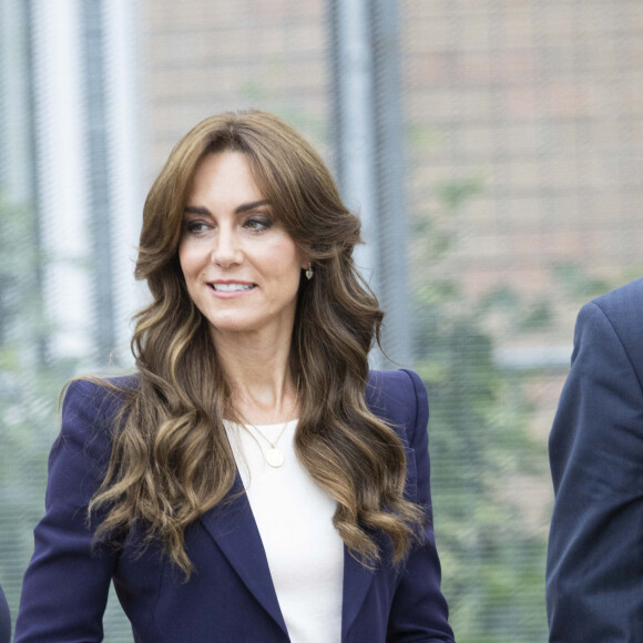 Catherine (Kate) Middleton, princesse de Galles, marraine du Forward Trust, visite la prison HMP High Down de Surrey, Royaume-Uni, le 12 septembre 2023, pour découvrir comment l'organisme caritatif aide les personnes impliquées dans le système de justice pénale à gérer et à se remettre de leur dépendance