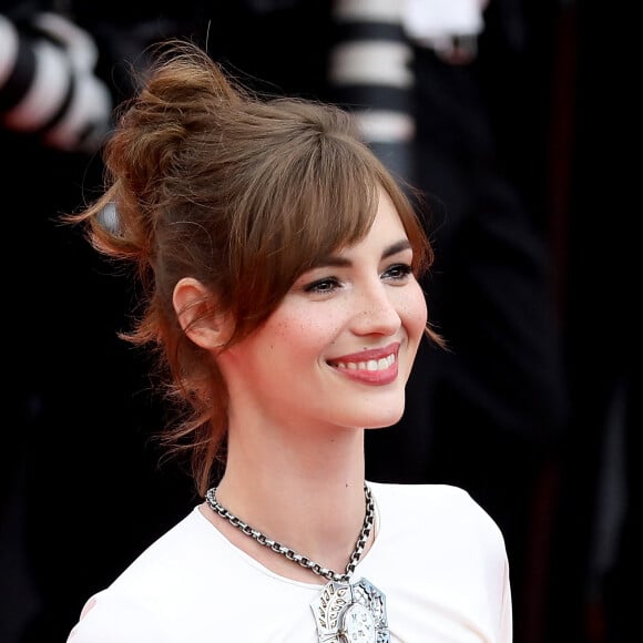 Dans cette comédie dramatique, elle interprète, Sandrine, une professeure de science peine à obtenir l'attention et le respect de ses élèves.
Louise Bourgoin - Montée des marches du film "Yomeddine" lors du 71e Festival International du Film de Cannes. © Borde-Jacovides-Moreau/Bestimage