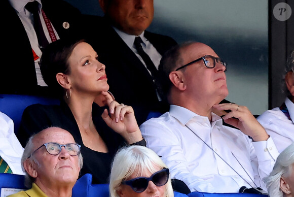 Charlene de Monaco a participé au Water Bike Challenge.
La princesse Charlene de Monaco et le prince Albert II dans les tribunes lors du match de rugby entre l'Afrique du Sud et l'Écosse (18-3) au stade Vélodrome à Marseille le 10 septembre 2023. © Dominique Jacovides / Bestimage 