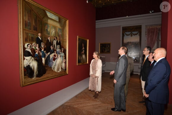 Le prince Edward du Royaume-Uni, comte de Wessex et Sophie, comtesse de Wessex visitent le Château de Versailles le 1er octobre 2018. 