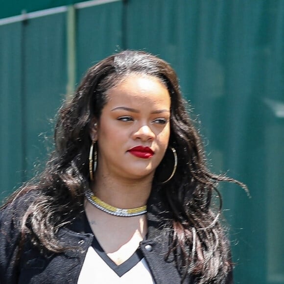 Exclusif - Rihanna (enceinte) est allée dajeuner avec son compagnon Asap rocky au restaurant Wally à Los Angeles. Le 16 juin 2023.