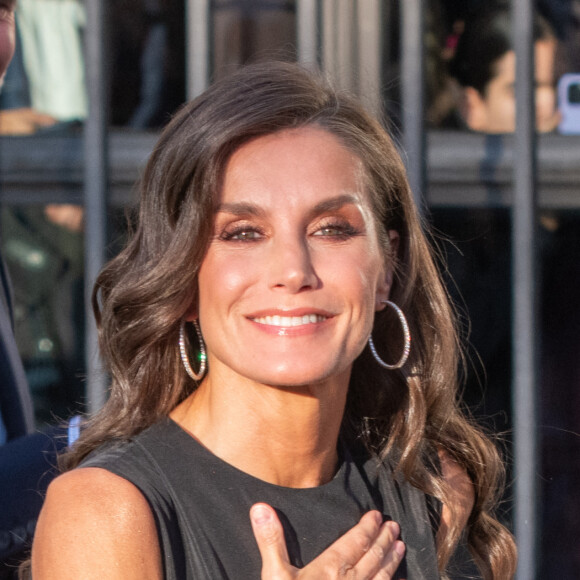 Felipe VI et Letizia à leur arrivée au théâtre Real pour présider l'inauguration de la saison 2023/2024 et assister à la représentation de l'opéra Medea de Luigi Cherubini. Madrid, le 19 septembre 2023