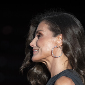 Felipe VI et Letizia à leur arrivée au théâtre Real pour présider l'inauguration de la saison 2023/2024 et assister à la représentation de l'opéra Medea de Luigi Cherubini. Madrid, le 19 septembre 2023