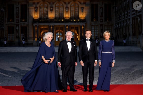 La reine consort Camilla Parker Bowles, le roi Charles III d'Angleterre, Emmanuel Macron et sa femme Brigitte - Dîner d'Etat au château de Versailles en l'honneur de la visite officielle du roi Charles III d'Angleterre et de la reine consort Camilla Parker Bowles de 3 jours en France. Le 20 septembre 2023 © Moreau-Jacovides / Bestimage