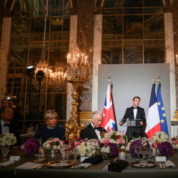 Toast et discours lors du dîner d'Etat au château de Versailles en l'honneur de la visite officielle du roi et de la reine d'Angleterre en France le 20 septembre 2023.