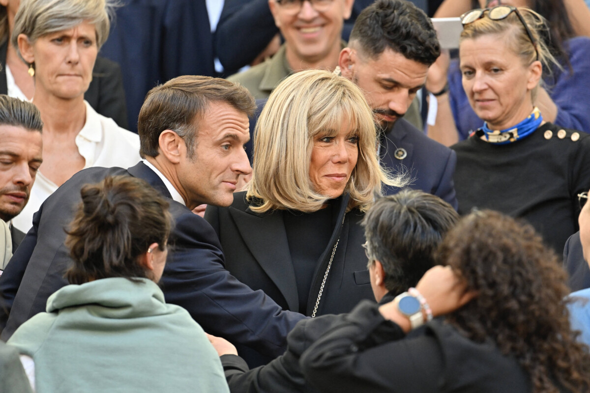 Photo : Ils Ont Vécu Un Moment Historique Le Président De La République ...