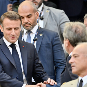 Le président de la République française, Emmanuel Macron - Le président de la République française E.Macron et la première dame B.Macron assistent à la messe donnée par le pape François au stade Vélodrome de Marseille, le 23 septembre 2023. Sa Sainteté le pape François est à Marseille pour la clôture des Rencontres Méditerranéennes (17 - 24 septembre 2023). © Philippe Magoni / Pool / Bestimage 