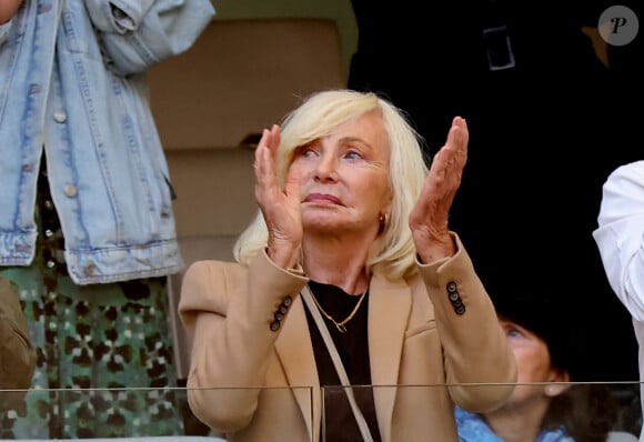 Michèle Torr - Le président de la République française E.Macron et la première dame B.Macron assistent à la messe donnée par le pape François au stade Vélodrome de Marseille, le 23 septembre 2023. Sa Sainteté le pape François est à Marseille pour la clôture des Rencontres Méditerranéennes (17 - 24 septembre 2023). © Dominique Jacovides / Bestimage 