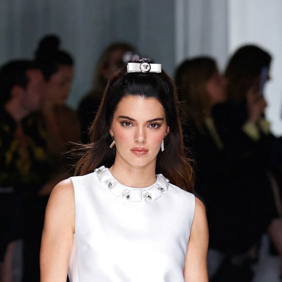 Kendall Jenner - Défilé de mode printemps-été 2024 "Versace" lors de la fashion week de Milan. Le 22 septembre 2023 