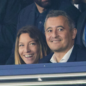 Gérald Darmanin et sa femme Rose-Marie Devillers - Tribunes lors du match de football Ligue 1 Uber Eats opposant le PSG à l'OM (4-0) au Parc des Princes. Paris, le 24 septembre 2023. © Cyril Moreau/Bestimage