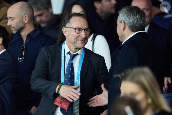 Jean-Pierre Papin - Tribunes lors du match de football Ligue 1 Uber Eats opposant le PSG à l'OM (4-0) au Parc des Princes. Paris, le 24 septembre 2023. © Cyril Moreau/Bestimage