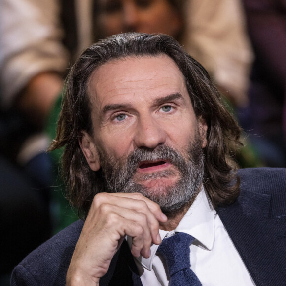 Toutes nos condoléances à la famille.
Exclusif - Frédéric Beigbeder - Enregistrement de l'émission "Le grand échiquier", diffusée le 29 avril sur France 2 © Cyril Moreau / Bestimage