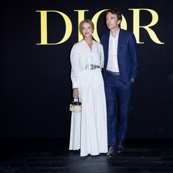 Natalia Vodianova et Antoine Arnault au photocall du défilé Christian Dior prêt à porter femme Printemps/Été 2024 lors de la Fashion Week de Paris (PFW), au Jardin des Tuileries, à Paris, France, le 26 septembre 2023. © Olivier Borde/Bestimage 