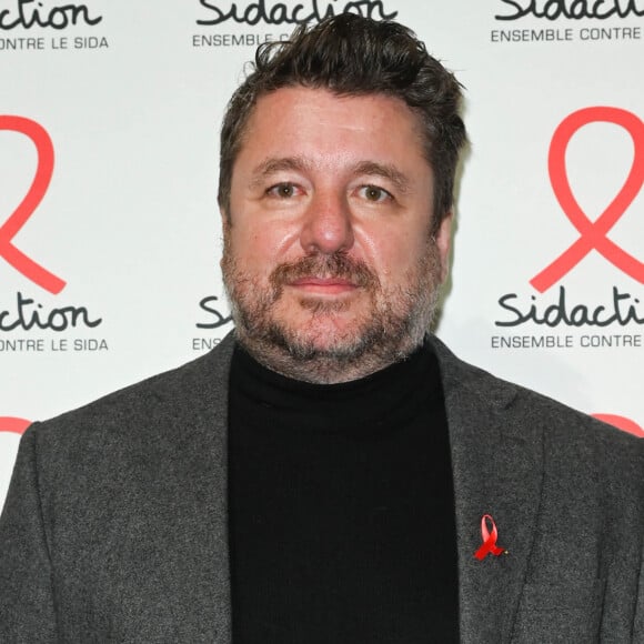 Alors qu'une enquête a été ouverte, des voisins ont commencé a être interrogés et certains sont persuadés d'avoir vu les voleurs.
Bruno Guillon - Soirée de lancement du Sidaction 2022 à la salle Wagram à Paris le 7 mars 2022. © Coadic Guirec/Bestimage