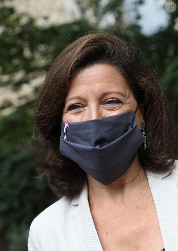 Agnès Buzyn, candidate LREM à la mairie de Paris a voté pour le second tour des éléctions municipales à l'école élémentaire de la rue Saint Jacques dans le 5ème arrondissement de Paris, le 28 Juin 2020. © Dominique Jacovides/Bestimage