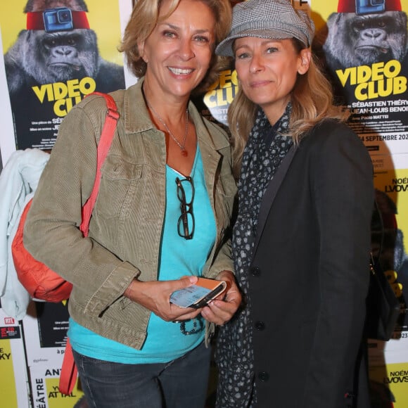 Corinne Touzet et Anne Gravoin - Générale de la Pièce " Vidéo Club " au Théâtre Antoine à Paris. Le 27 Septembre 2023. © Bertrand Rindoff / Bestimage 