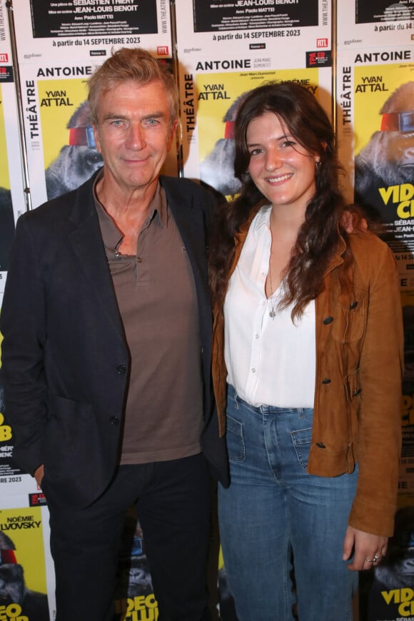 Philippe Caroit et sa fille Blanche - Générale de la Pièce " Vidéo Club " au Théâtre Antoine à Paris. Le 27 Septembre 2023. © Bertrand Rindoff / Bestimage 