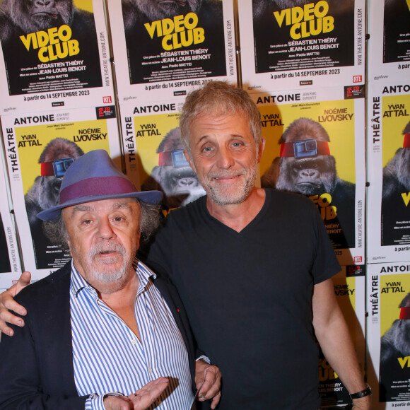 Jean-Michel Ribes et Stephane Guillon - Générale de la Pièce " Vidéo Club " au Théâtre Antoine à Paris. Le 27 Septembre 2023. © Bertrand Rindoff / Bestimage 
