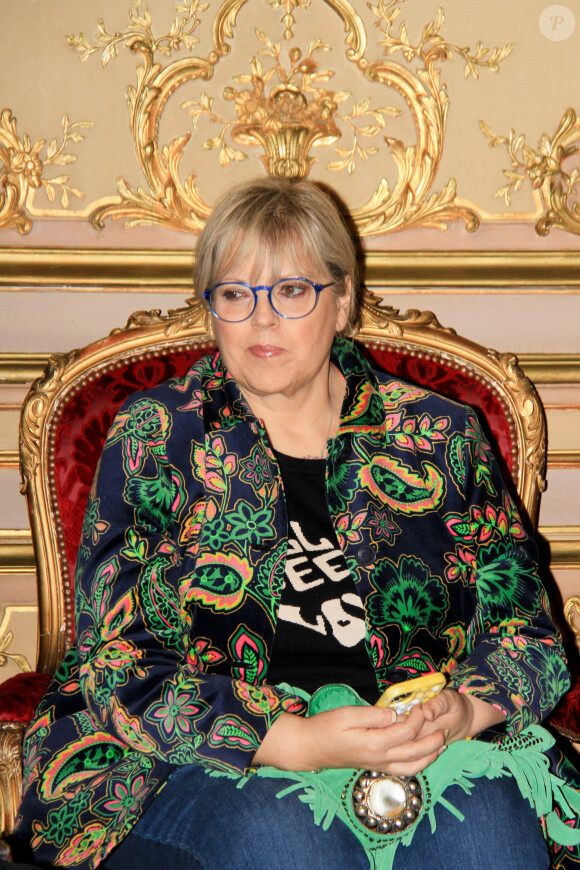 Laurence Boccolini - People au défilé de mode Fabienne.Thibeault Pictur Elle 2022 femmes rondes à la mairie du 8ème arrondissement de Paris le 5 avril 2022. © Philippe Baldini / Bestimage 