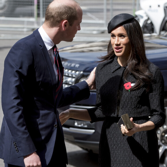 En effet, c'est une petite phrase du prince William sur elle qui aurait tout déclenché.
Le prince William, duc de Cambridge, et Meghan Markle à leur arrivée à l'abbaye de Westminster pour le service commémoratif de L'ANZAC Day à Londres. Le 25 avril 2018