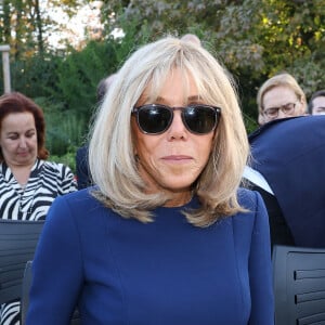 Brigitte Macron lors de l'inauguration du jardin des ambassadeurs Line Renaud à Paris le 2 octobre 2023. © Coadic Guirec / Bestimage 