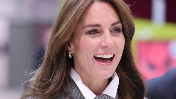 Kate Middleton dégaine le pull sans manche : nouveau look très BCBG pour la princesse de Galles !