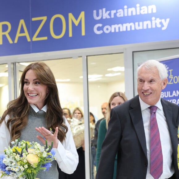 Catherine (Kate) Middleton, princesse de Galles, lors d'une visite au centre communautaire Vsi Razom dans le centre commercial Lexicon à Bracknell, Royaume Uni, le 4 octobre 2023. 