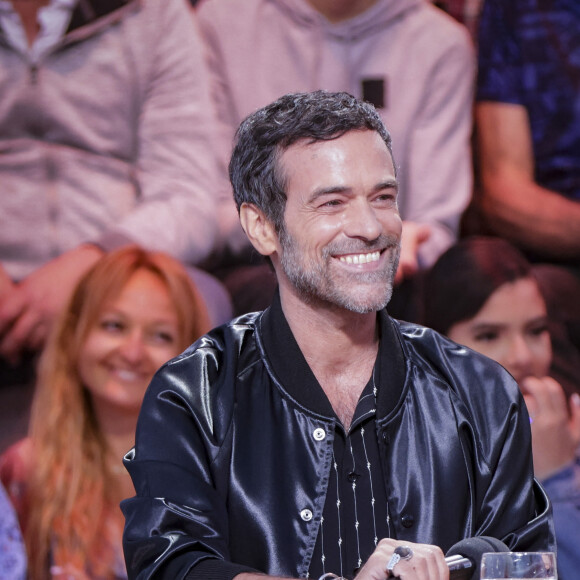 Exclusif - Romain Duris - Emission "C à vous" à l'occasion de la présentation des films "Strange Way Of Life" et "Le règne Animal" lors du 76ème Festival International du Film de Cannes le 18 mai 2023. © Jack Tribeca / Bestimage
